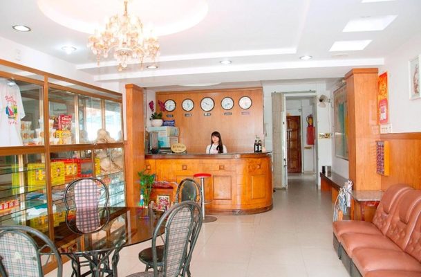 Khách sạn gần biển Nha Trang. khách sạn Biển Xanh. đường Phạm Văn Đồng Nha Trang