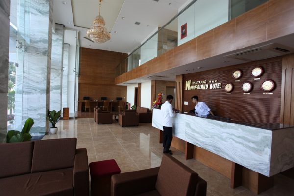 Hotels Nha Trang. Khách sạn Wonderland Nha Trang. Đường Phạm Văn Đồng Nha Trang