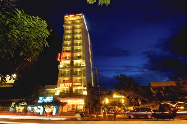 khách sạn ruby. khách sạn trần phú nha trang