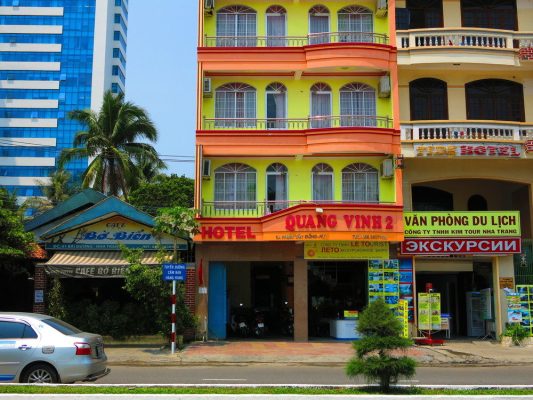 khách sạn quang vinh 2. đường phạm văn đồng nha trang