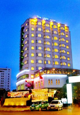 khách sạn the light. Đ/C: 86 đường trần phú nha trang